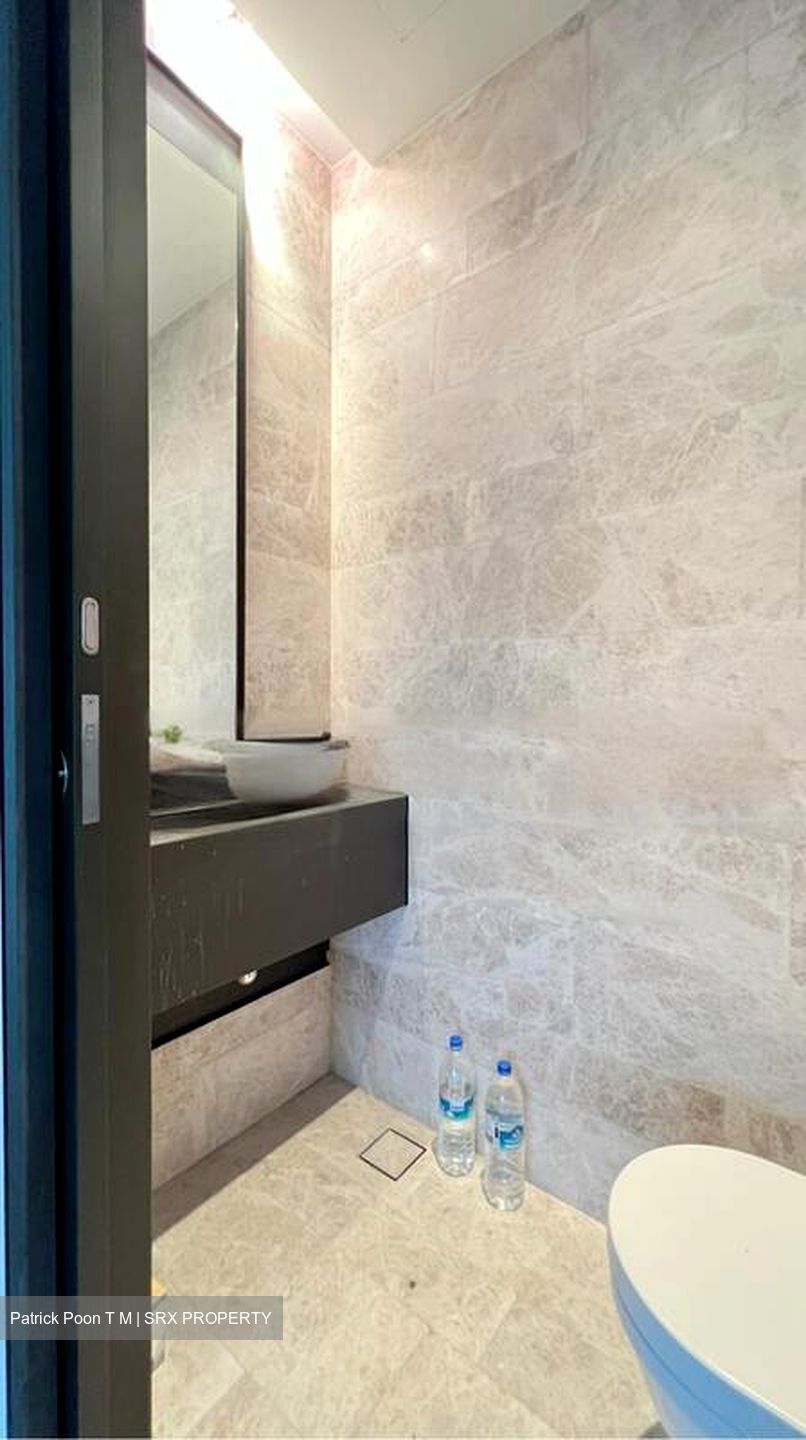 OUE Twin Peaks (D9), Condominium #461794151